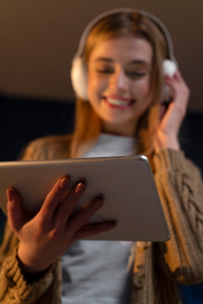 Lectora con tableta y audífonos